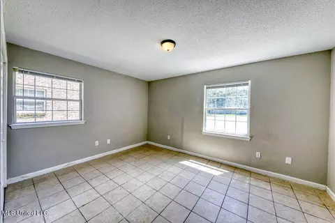4513 General Mcarthur St, Moss Point, MS 39563 photo 18