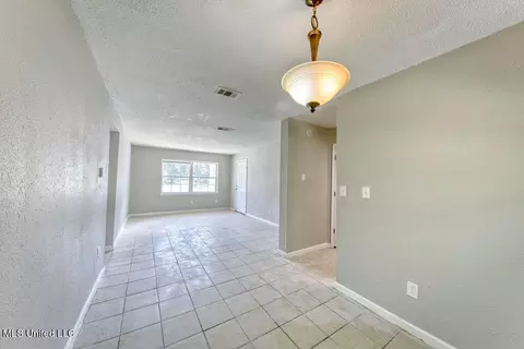 4513 General Mcarthur St, Moss Point, MS 39563 photo 16