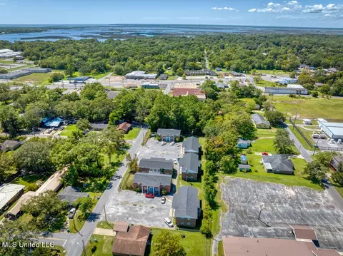 4513 General Mcarthur St, Moss Point, MS 39563 photo 7