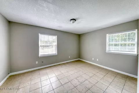 4513 General Mcarthur St, Moss Point, MS 39563 photo 27
