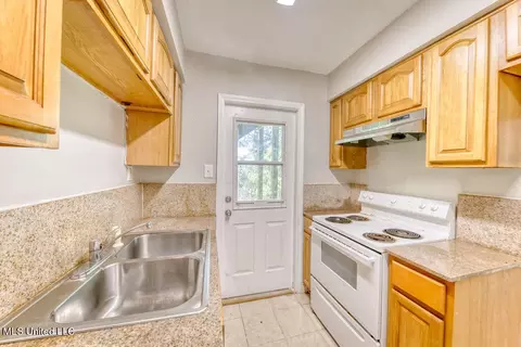 4513 General Mcarthur St, Moss Point, MS 39563 photo 15