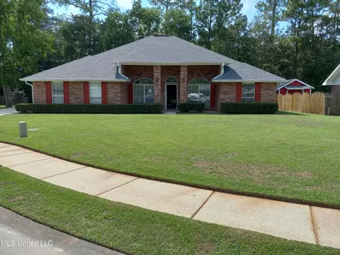 1603 Lori Dr, Ocean Springs, MS 39564