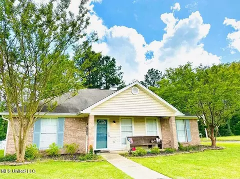 1930 Twin Pine Dr, Pearl, MS 39208