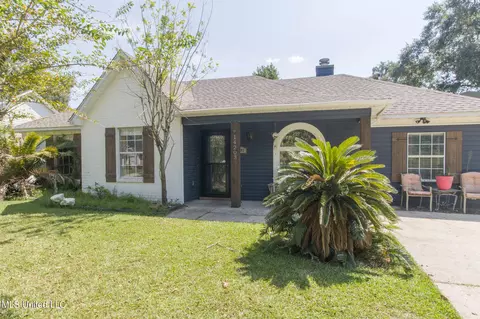 14203 Cherry Ct, Gulfport, MS 39503
