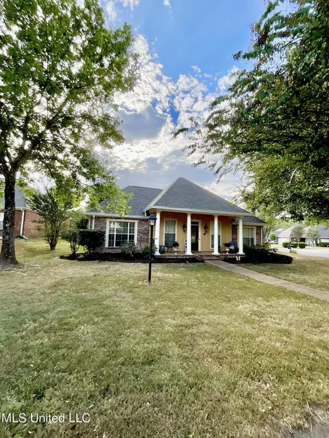 101 Navajo Cir, Clinton, MS 39056