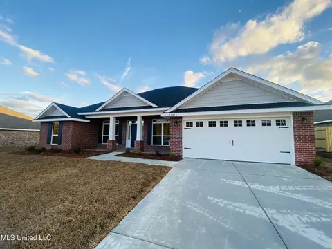 15813 Rachael Dr, Gulfport, MS 39503