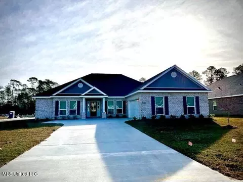 6236 Sandhill Cv, Ocean Springs, MS 39564