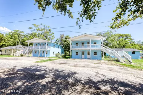 45004504 Church St, Moss Point, MS 39563