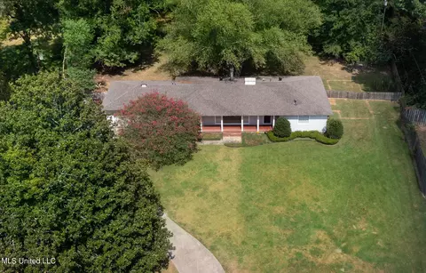 808 Colonial Cir, Jackson, MS 39211 photo 32