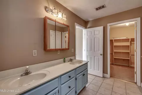 243 Thorn Dr, Grenada, MS 38901 photo 35