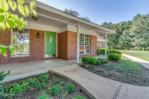 243 Thorn Dr, Grenada, MS 38901 photo 7