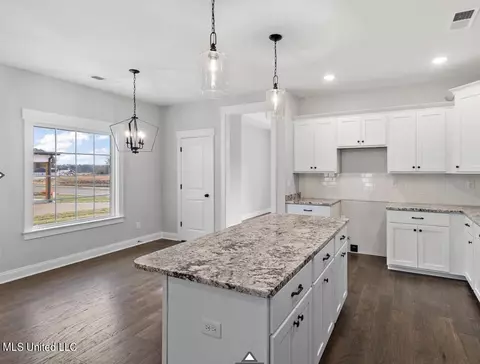 Kitchen - 1244 Creekside Ln, Hernando, MS 38632 photo 1 of 1
