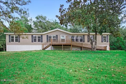 20731 Yankee Town Rd, Saucier, MS 39574