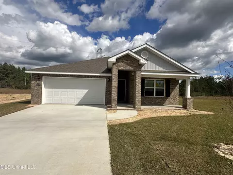 18558 Oak Bay Dr, Biloxi, MS 39532