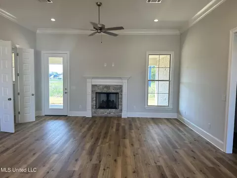 890 Glenwild Cir, Canton, MS 39046 photo 2