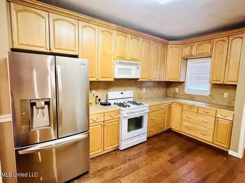 215 Trudy Ln, Florence, MS 39073 photo 4