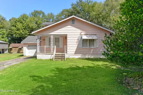 388 Oak St, Lucedale, MS 39452