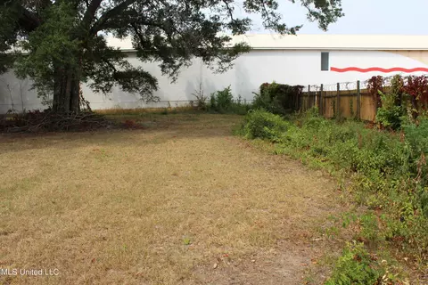 201-205 Lake Dr, Pearl, MS 39208 photo 7