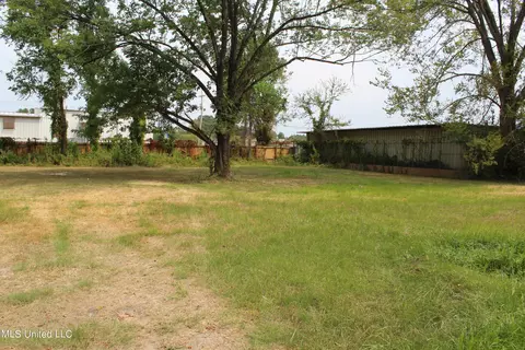201-205 Lake Dr, Pearl, MS 39208 photo 11