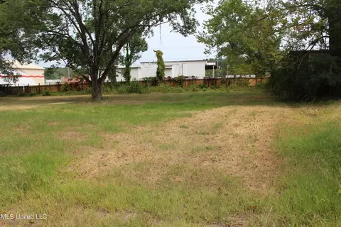 201-205 Lake Dr, Pearl, MS 39208 photo 3