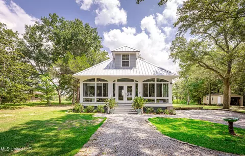 11090 Pointe Aux Chenes Rd, Ocean Springs, MS 39564