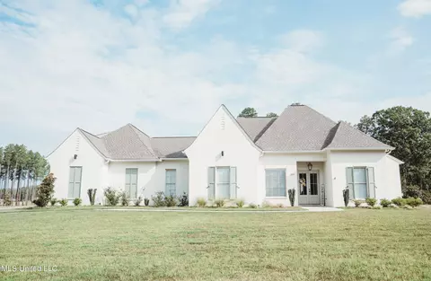 205 Lost Oak Ln, Brandon, MS 39047