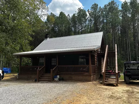 253 Maple St, Florence, MS 39073