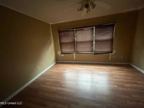5457 Mimosa Dr, Jackson, MS 39206 photo 9