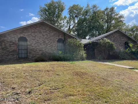 325 Post Oak Rd, Jackson, MS 39206