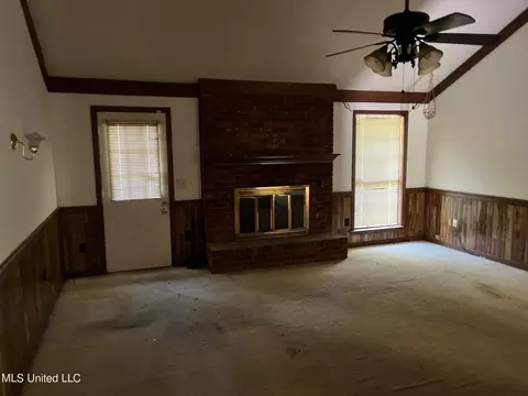 5135 Sycamore Dr, Jackson, MS 39212 photo 3