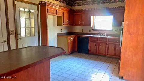 6319 Cedarwood Dr, Jackson, MS 39213 photo 3