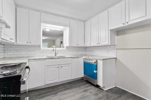 361 Barnes St, Jackson, MS 39206 photo 6