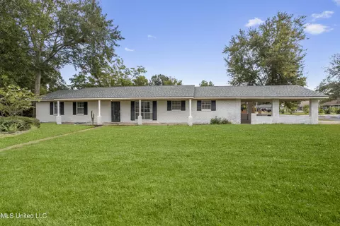 2083 Camp Wilkes Rd, Biloxi, MS 39532