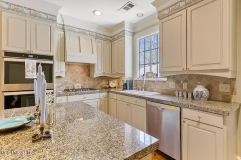 1106 Lyncrest Ave, Jackson, MS 39202 photo 8