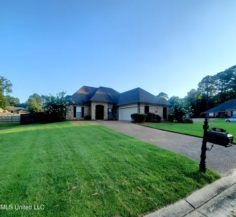 300 Tyler Cv, Brandon, MS 39042