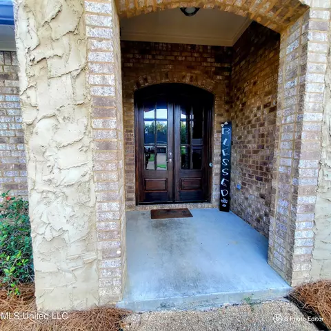 300 Tyler Cv, Brandon, MS 39042 photo 2