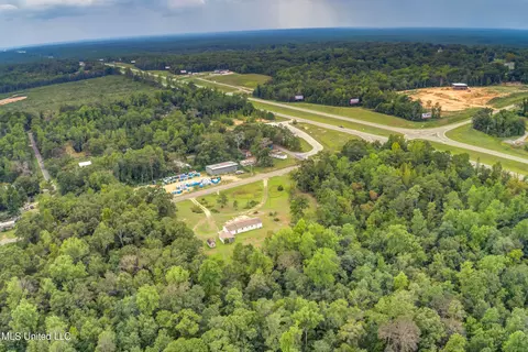 23 E Mchenry Rd, Mchenry, MS 39561 photo 13