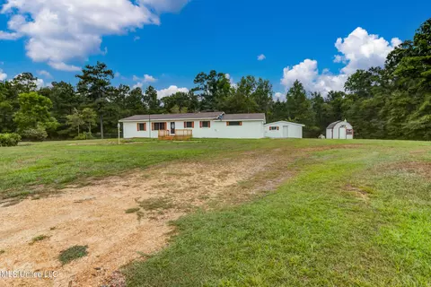 23 E Mchenry Rd, Mchenry, MS 39561 photo 5