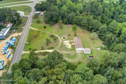 23 E Mchenry Rd, Mchenry, MS 39561 photo 12