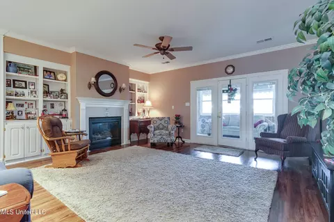 7116 Apache Dr, Olive Branch, MS 38654 photo 26