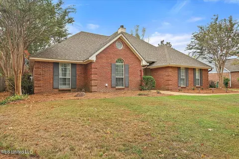 533 Spring Hill Dr, Madison, MS 39110