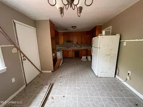 334 Sun Dr, Jackson, MS 39211 photo 4