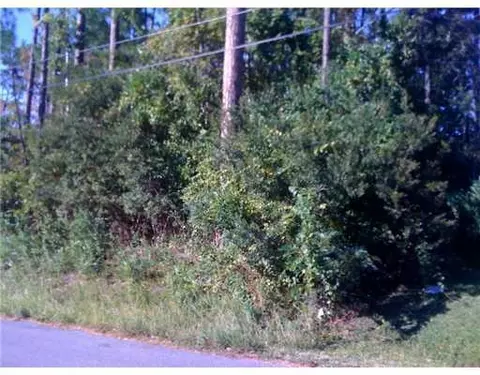 2609 N 12th St, Ocean Springs, MS 39564