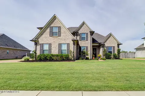 1123 Broadwing Cir N, Olive Branch, MS 38654
