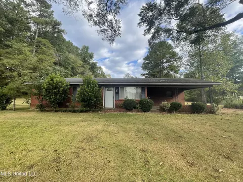 4233 Gunter Rd, Walnut Grove, MS 39189