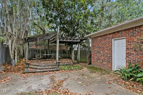 28 Moss Forest Cir, Jackson, MS 39211 photo 29
