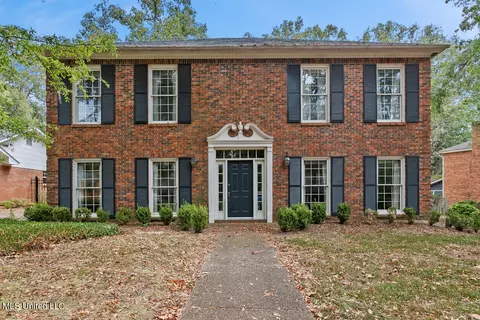 28 Moss Forest Cir, Jackson, MS 39211