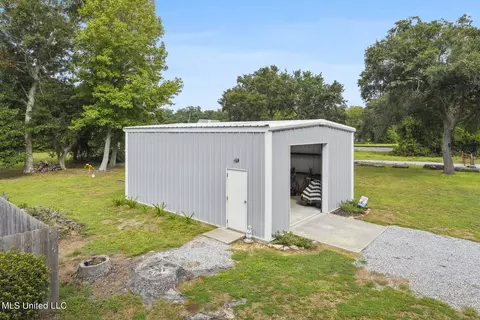 165 Markham Dr, Long Beach, MS 39560 photo 27