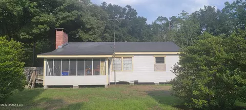 6370 Davis Rd, Long Beach, MS 39560