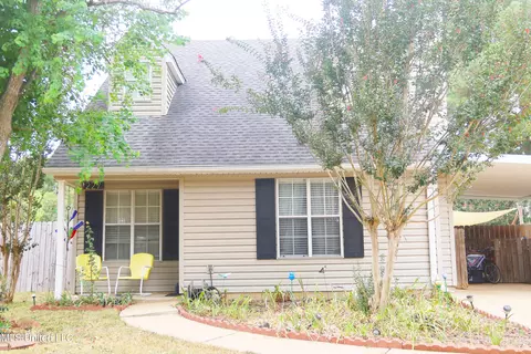 227 Village Cv, Pearl, MS 39208